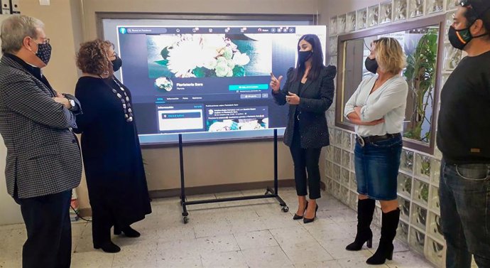 Directora Comercio presenta el plan de digitalización para el pequeño comercio