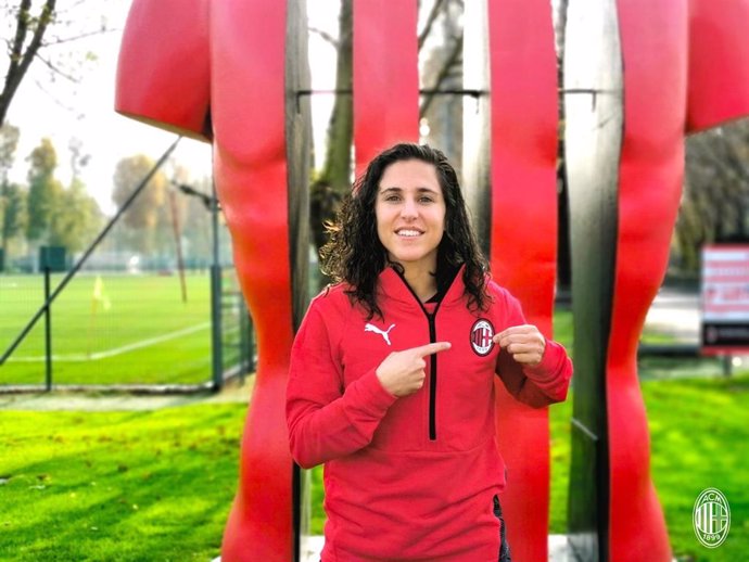La jugadora internacional española Vero Boquete ficha por el AC Milan femenino