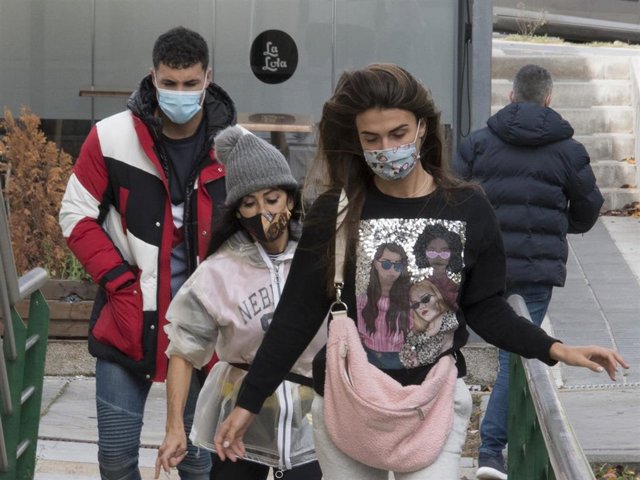 Sofía Suescun, Maite Galdeano y Kiko Jiménez han acudido a los juzgados por el robo que madre e hija sufrieron en su piso de Valdemoro el pasado verano