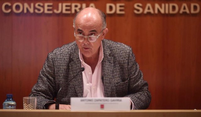 El viceconsejero de Salud Pública y Plan COVID-19 de la Comunidad de Madrid, Antonio Zapatero, ofrece una rueda de prensa sobre la situación epidemiológica y asistencial en la región, en Madrid (España), a 6 de noviembre de 2020.