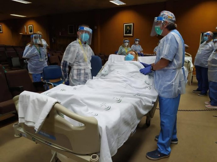 Curso de actualización de conocimientos y habilidades para celadores del Hospital clínico de Málaga