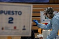 Andalucía se acerca a los 3.500 hospitalizados por Covid tras sumar 143 en 24 horas y alcanza los 460 ingresos en UCI