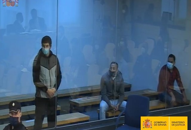 L'Audiència Nacional jutja els tres acusats de formar part de la cèl·lula gihadista que va atemptar a Catalunya el 17 d'agost del 2017