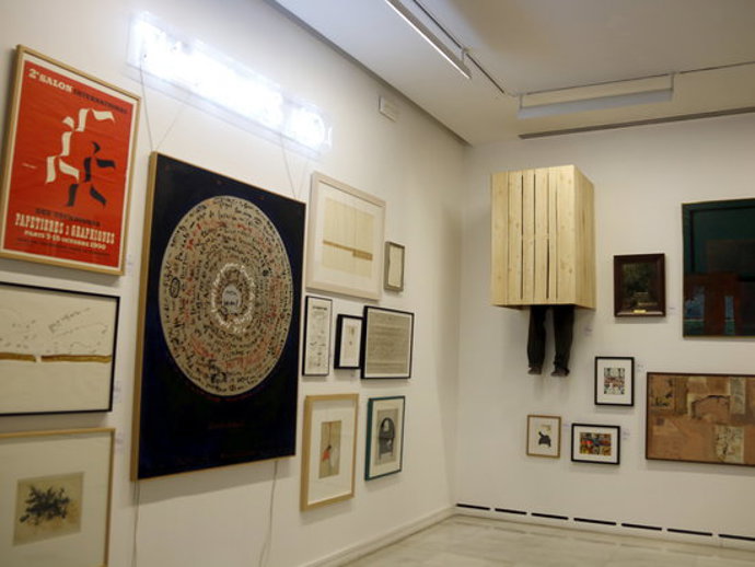 Pla obert d'algunes de les peces que formen part de l'exposició Inventari General del Museu d'Art Jaume Morera de Lleida, el 5 de novembre de 2020. (Horitzontal)