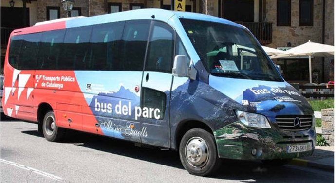 Primer pla del Bus del Parc Nacional d'Aigüestortes i Estany de Sant Maurici. (horitozontal)