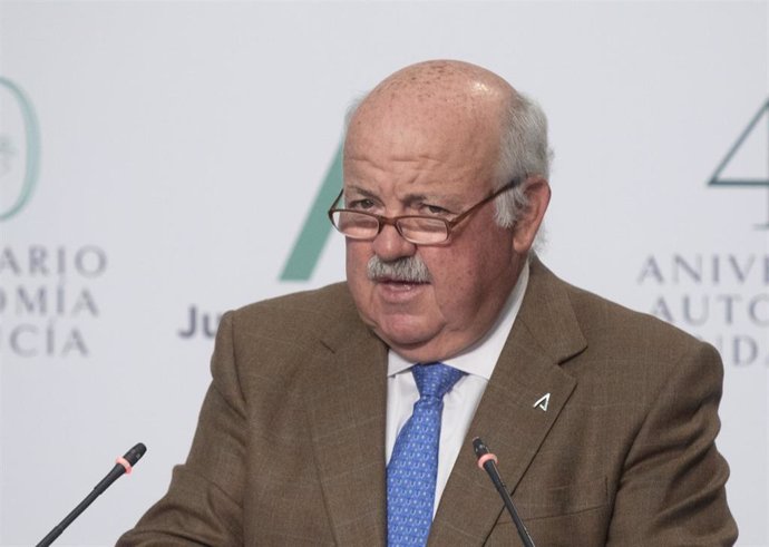 El consejero de Salud y Familias, Jesús Aguirre, durante su comparecencia en la rueda de prensa posterior a la reunión del Consejo de Gobierno de la Junta de Andalucía. En Sevilla (Andalucía, España), a 10 de noviembre de 2020.