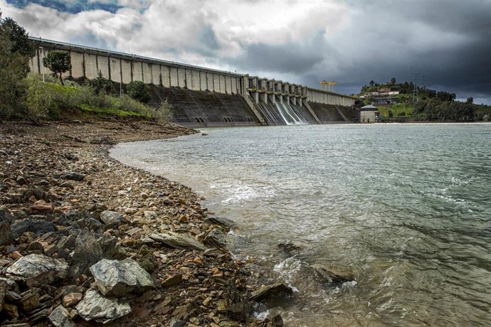 Embalse de La Serena
