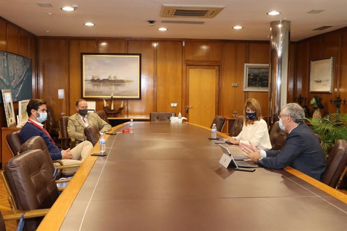 Reunión entre el puerto de Huelva, FOE y Cámara de Comercio de Huelva.