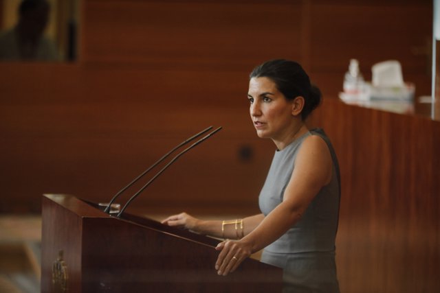 La portavoz de Vox en la Asamblea de Madrid, Rocío Monasterio, interviene durante la segunda jornada del Pleno del Debate del Estado de la Región en Madrid (España).