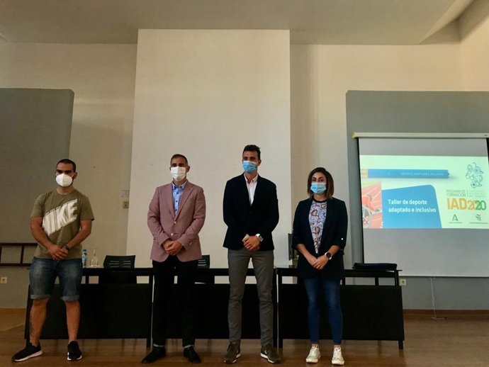 El delegado de Educación presenta un taller práctico sobre deporte adaptado e inclusivo