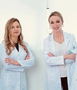 Dermatólogas de Quirónsalud aconsejan adecuada alimentación y rutina cosmética para mejorar piel y pelo tras el verano