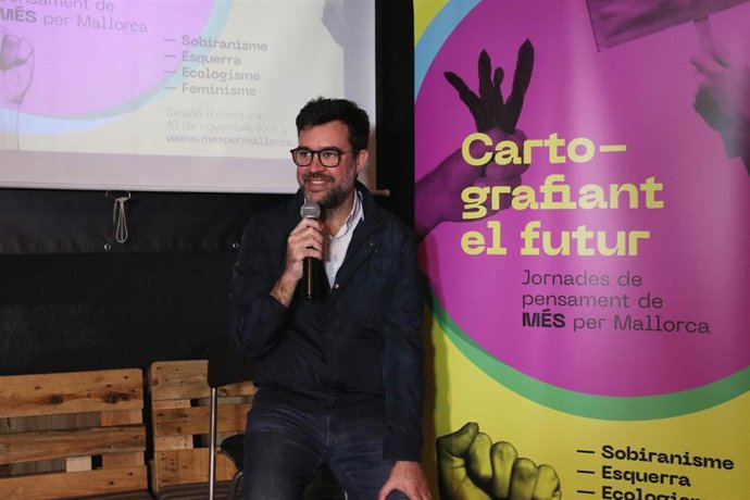 El coordinador de MÉS per Mallorca, Toni Noguera, en la presentación de las Jornadas.