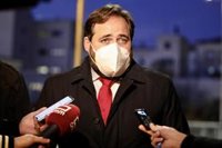 El PP estará "en cualquier mesa de negociación" tras la propuesta por PSOE para congelar la subida salarial, según Núñez