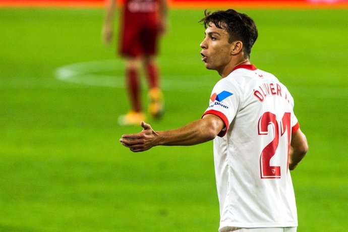 Oliver Torres of Sevilla during LaLiga, football match played between Sevilla Futbol Club and Club Atletico Osasuna at Ramon Sanchez Pizjuan Stadium on November 7, 2020 in Sevilla, Spain.