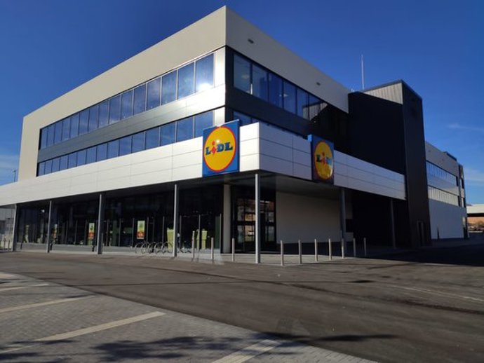 Imatge del supermercat de Lidl a Montcada i Reixac. (Horitzontal)