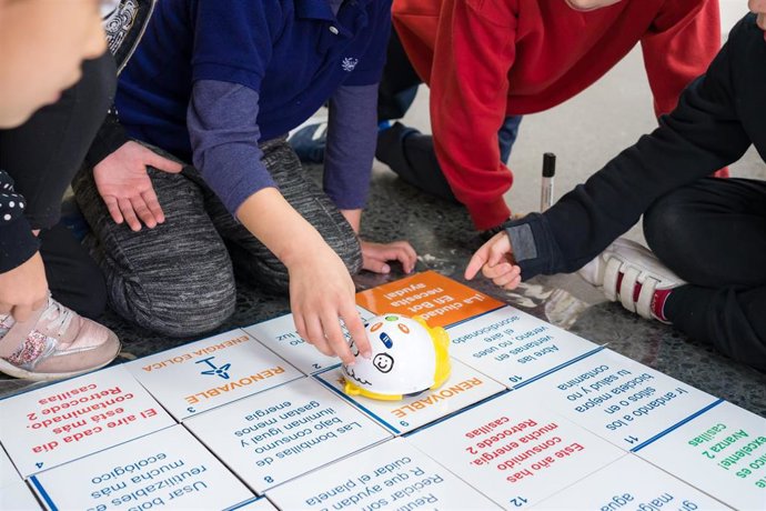 Alumnos en taller de Efigy de Fundación Naturgy.