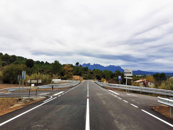 Pla general de la carretera BV-1229 després de les obres. Imatge publicada l'11 de novembre del 2020. (Horitzontal)
