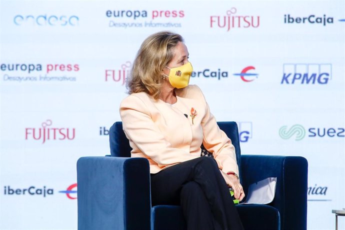 La vicepresidenta tercera y ministra de Asuntos Económicos y Transformación Digital, Nadia Calviño, durante un Desayuno Informativo de Europa Press, en Madrid (España), a 29 de octubre de 2020.