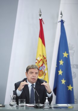 El ministro de Agricultura, Pesca y Alimentación, Luis Planas, comparece en rueda de prensa posterior al Consejo de Ministros en Moncloa, Madrid (España), a 3 de noviembre de 2020.