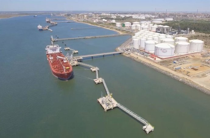 Vista aérea del puerto de Huelva.