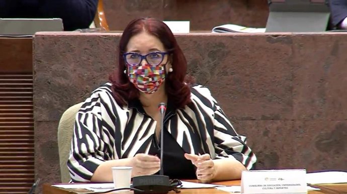 La consejera de Educación, Universidades, Cultura y Deportes del Gobierno de Canarias, Manuela Armas