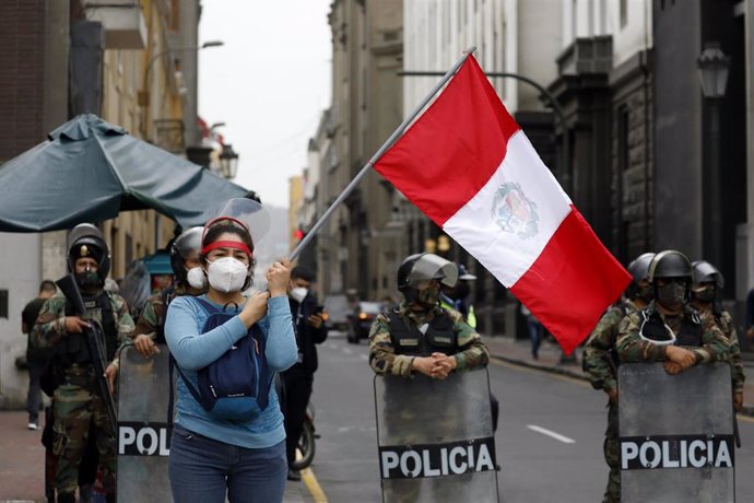 Protestas contra el cese de Martín Vizcarra en Perú