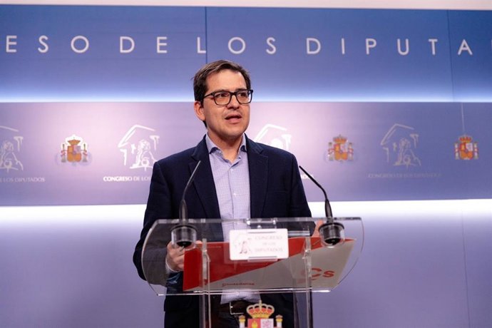 El vicesecretario adjunto de Ciudadanos y secretario general del Cs en el Congreso, José María Espejo-Saavedra, en una rueda de prensa.
