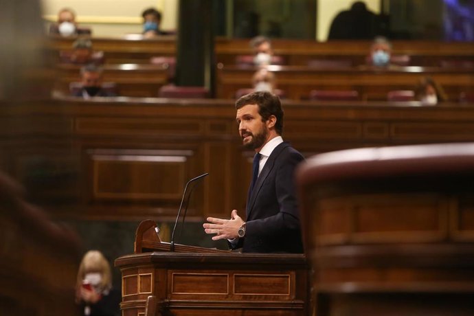 El líder del PP, Pablo Casado, durante su intervención en el pleno de Debate de totalidad del Proyecto de Ley de Presupuestos Generales del Estado para el año 2021, en el Congreso de los Diputados de 2020. 