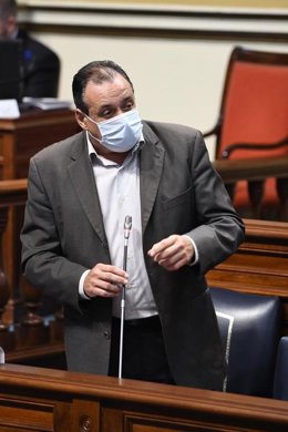 El consejero de Sanidad del Gobierno de Canarias, Blas Trujillo