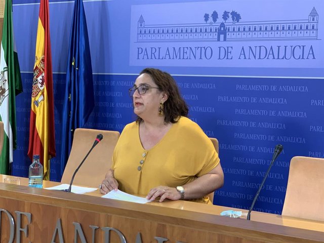 Angela Aguilera, parlamentaria andaluza de Adelante Andalucía por Cádiz