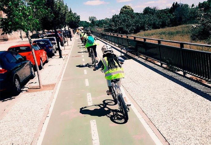 Escolares participantes del programa 'La bici en el cole', impulsado por Zaragoza Deporte y el Servicio de Movilidad del Ayuntamiento