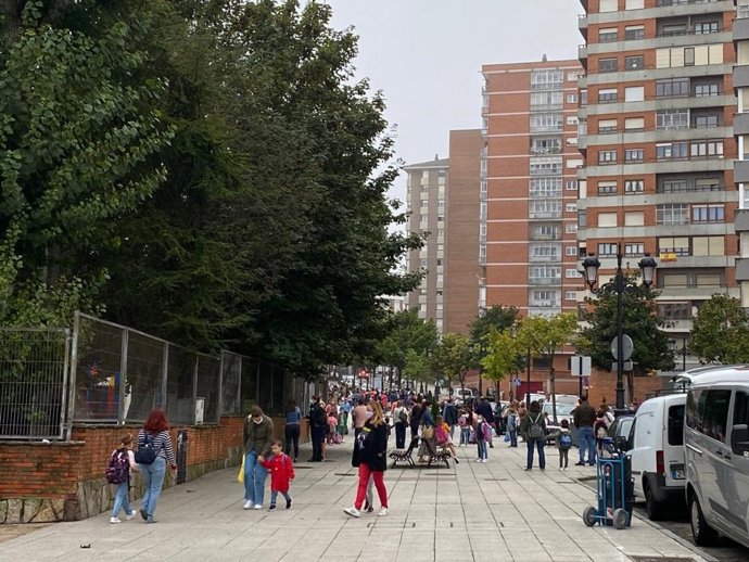 Oviedo.- Costillas dice que "por ahora" el inicio de curso en el municipio transcurre con normalidad