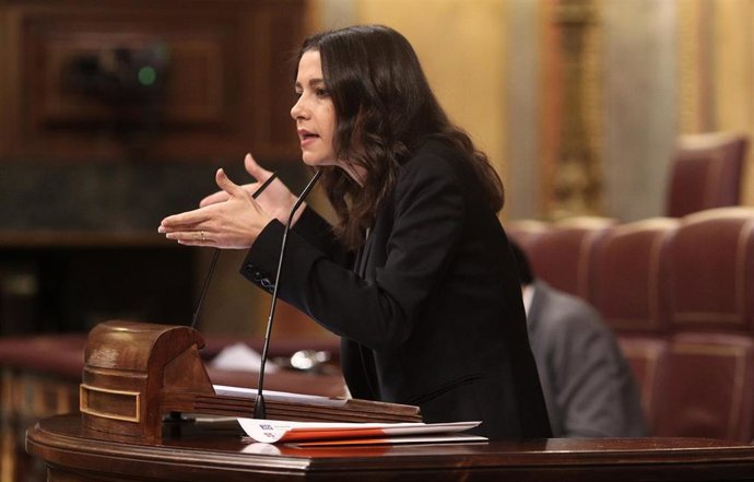 La presidenta de Ciudadanos, Inés Arrimadas, interviene en el Congreso de los Diputados durante la segunda jornada del debate de los Presupuestos Generales para 2021