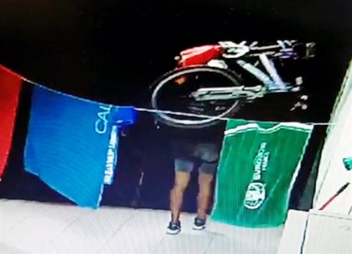 La Guardia Civil Desmantela Un Grupo Criminal Relacionado Con Una Treintena De Robos De Bicicletas