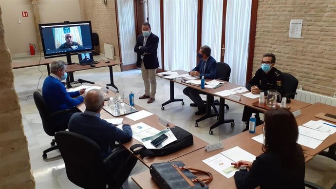 Reunión del delegado del Gobierno de la Junta sobre el plan Infoca