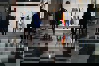 Moreno anuncia 660 millones en ayudas directas, avales y rebajas fiscales a pymes y autónomos afectados por la pandemia