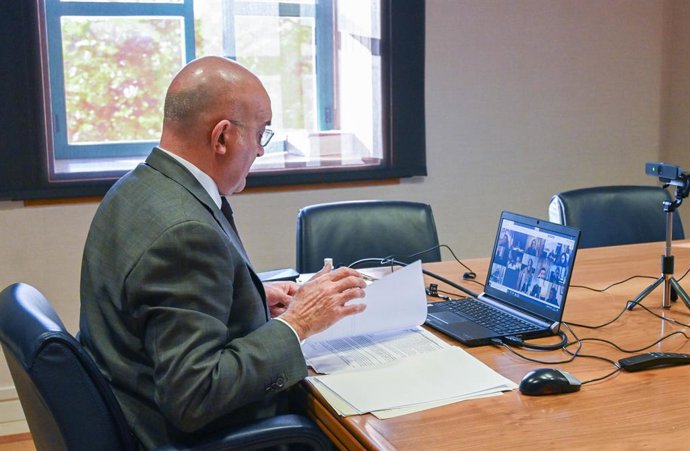 El consejero de Agricultura participa en la Conferencia Sectorial que ha repartido las ayudas del Pasve