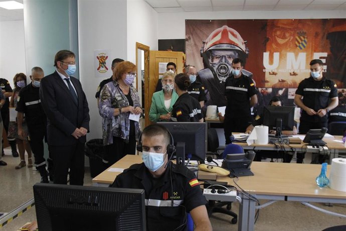 El presidente de la Generalitat, Ximo Puig; la delegada del Gobierno,  y la consellera de Sanidad visitan la Unidad de Vigilancia Epidemiológica del Cuartel Militar Jaume I, con los primeros rastreadores del Ejército en una imagen de archivo