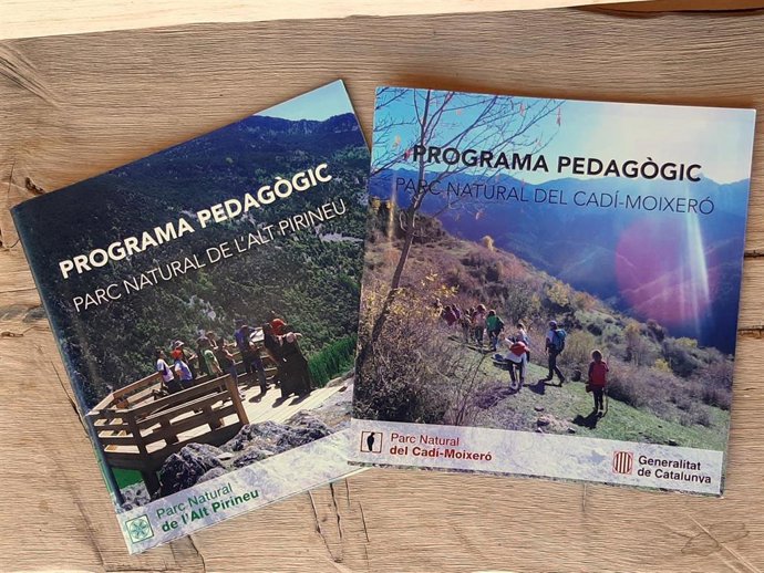 Folletos de las actividades programadas por los parques naturales del Alt Pirineu y el Cadí-Moixeró.