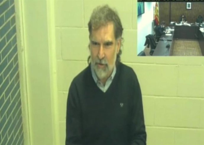 El presidente de mnium, Jordi Cuixart, comparece por videoconferencia en el juicio por una demanda a la entidad por usar la voz de un guardia civil en un vídeo. El 12 de noviembre de 2020.