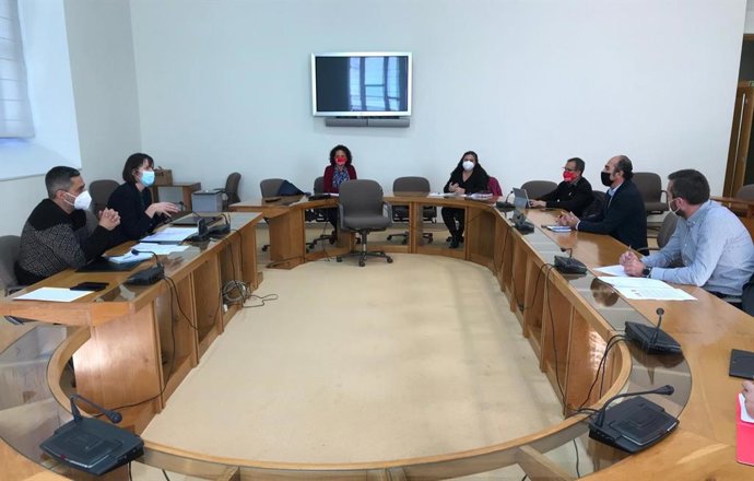 Reunión de la portavoz nacional del BNG, Ana Pontón, con el sector de la hostelería