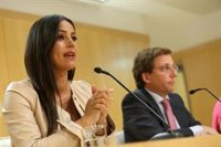 Villacís asegura que hay personas que acuden a las 'colas del hambre' y son atendidas también por el Ayuntamiento