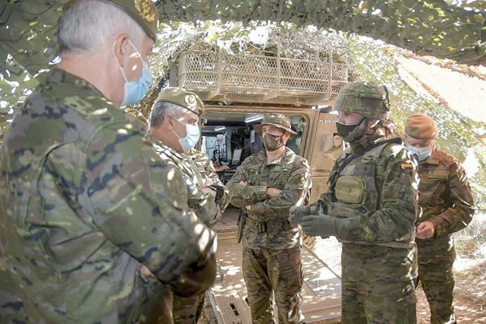 El jefe de Estado Mayor del Ejército de Tierra evalúa los avances de la Brigada Experimental 2035