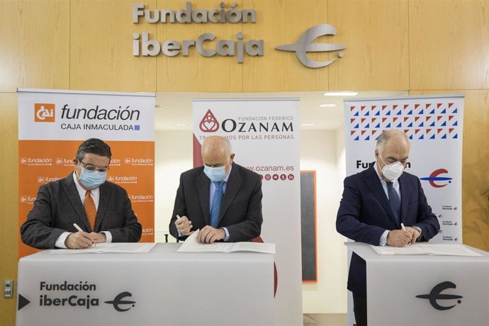 Fundaciones Ibercaja, CAI y Federico Ozanam refuerzan sus programas sociales de la Granja Escuela Torrevierreina.