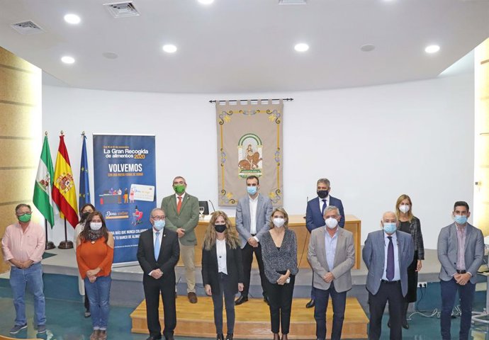 Presentación de la campaña para recoger comida para el Banco de Alimentos