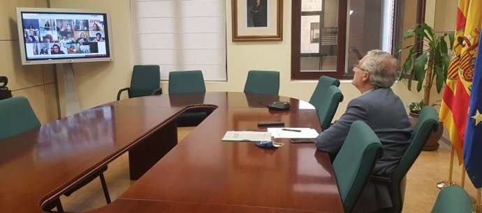 Olona defiende que la ambición ambiental de la PAC debe ser en favor del modelo de agricultura familiar.