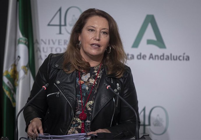 La consejera de Agricultura, Ganadería, Pesca y Desarrollo Sostenible, Carmen Crespo, durante su intervención en la rueda de prensa posterior al Consejo de Gobierno de la Junta de Andalucía. En Sevilla (Andalucía, España), a 22 de octubre de 2020.