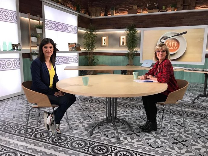 La secretaria general adjunta y portavoz de ERC, Marta Vilalta, y la periodista Gemma Nierga