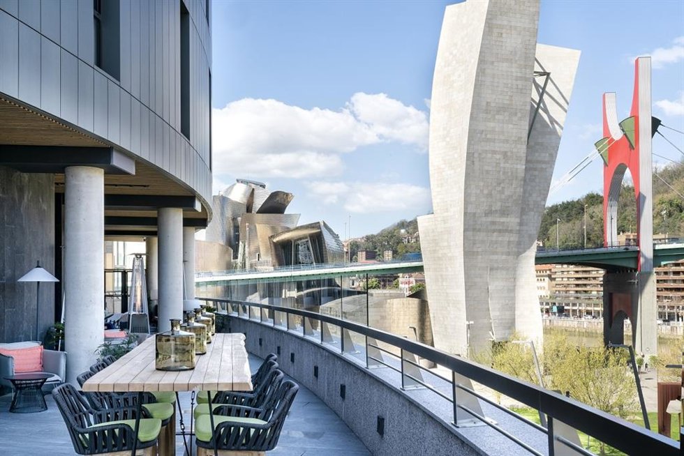 Terraza del hotel Vincci Consulado Bilbao