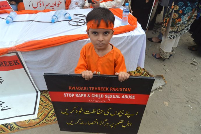 Protesta contra la violación infantil en Pakistán